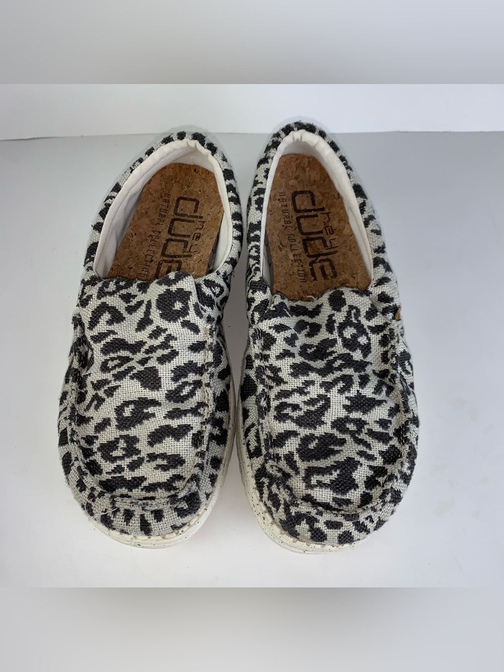 Hey Dude Misty Woven Cheetah Gray Shoes Women 8 Slip On Comfort Coastal Worn